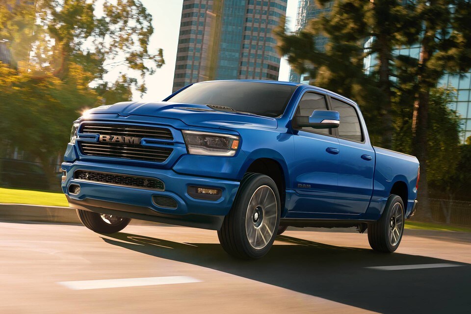2018-ram-2019-1500dt-gallery-RRP19CA4_049_3a5fe33fd9dfef0834583673f41d70aa-960x640.jpg