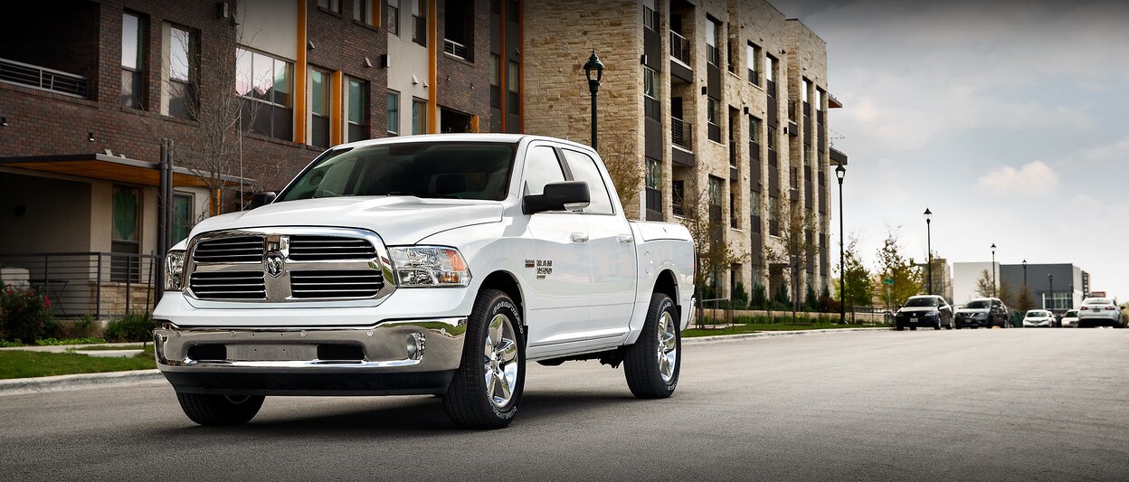 St-Basile Chrysler - Ram 1500 Classic 2019 1.2.jpg