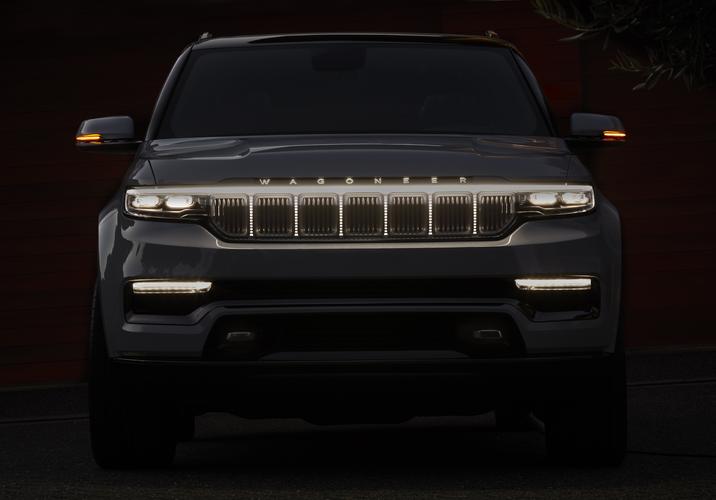 Granby Chrysler - Jeep Grand Wagoneer - à venir 1.5.jpg phares à DEL surmontés d'une bande horizontale lumineuse du Jeep Grand Wagoneer Concept