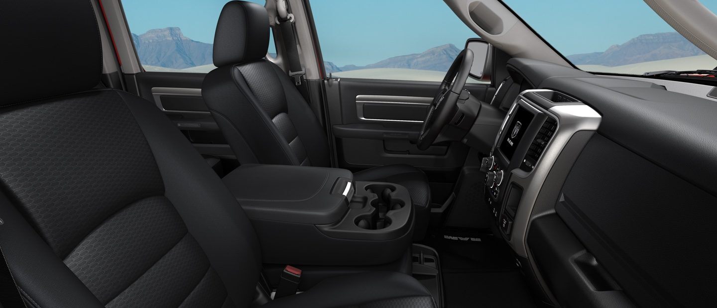 ram-1500-classic-warlock-2019--4-granby.jpg
