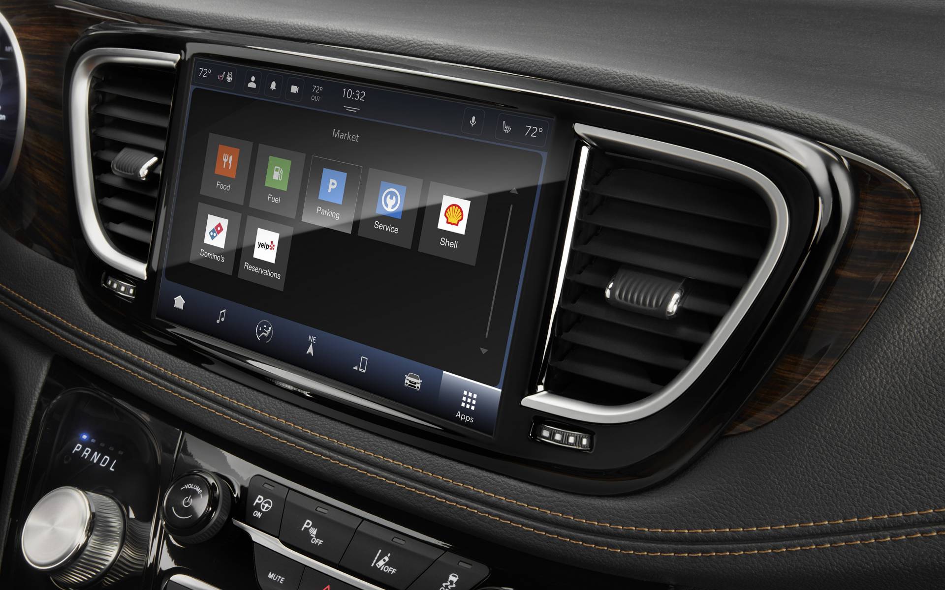 Granby Chrysler - technologie UConnect 5 1.0.jpg Intérieur de la Chrysler Pacifica Pinnacle 2021 avec l'écran Uconnect 5