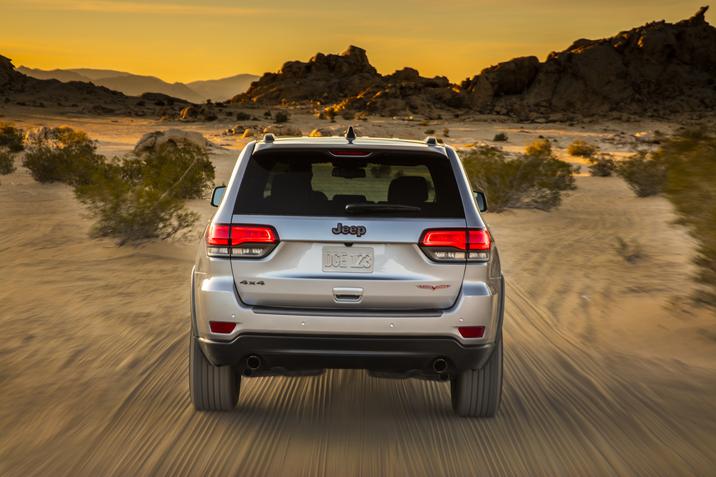 besssette automobile granby Subaru Outback 2019 vs Jeep Grand Cherokee 1.2 granby.jpg