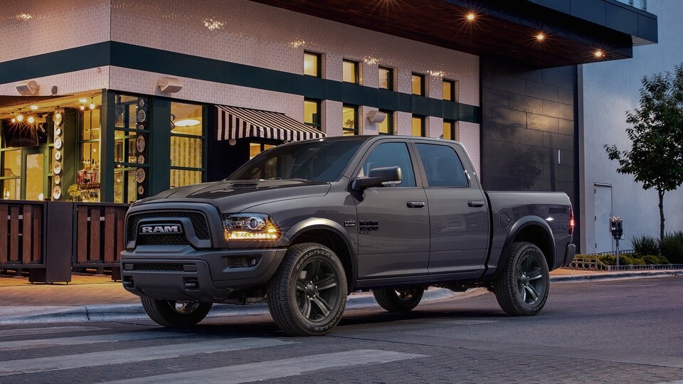 2022 Ram 1500 Classic vs. 2022 Honda Ridgeline 2022 Ram 1500 Classic vs. 2022 Honda Ridgeline
