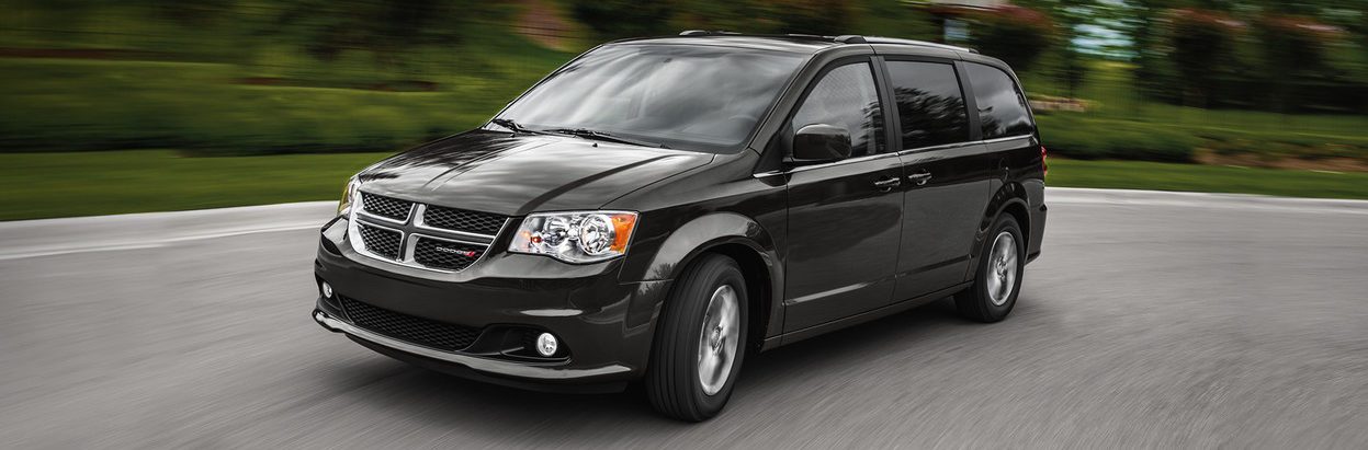 2020-dodge-caravan-hero-mobile-grey-driving-residential-street_ffa55ddcc9ca70d247.jpg