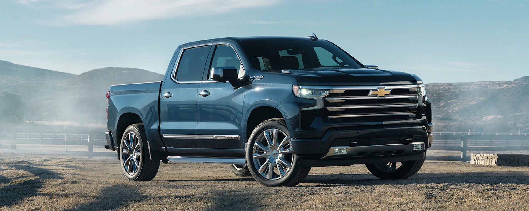 2022 RAM 1500 Classic vs 2022 Chevrolet Silverado 1500 2022 RAM 1500 Classic vs 2022 Chevrolet Silverado 1500