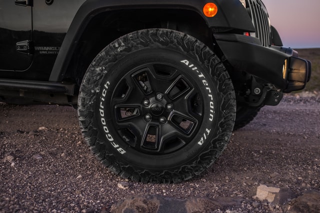 Jeep Wrangler, Front tire picture Jeep Wrangler, Front tire picture