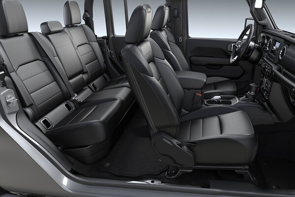 Jeep Gladiator Overland Luxury Interior