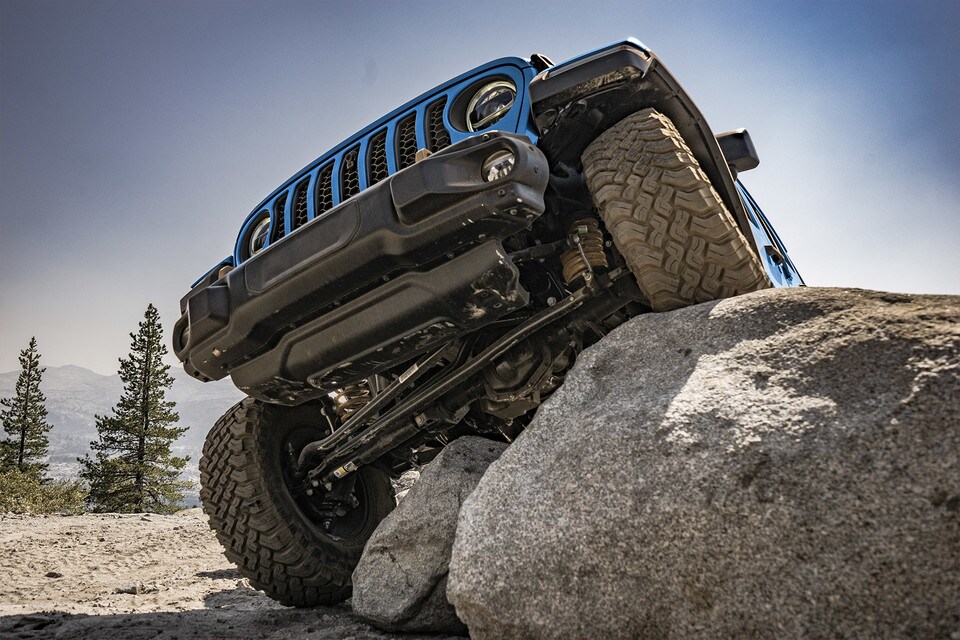 2022 Jeep Wrangler Off-roading 2022 Jeep Wrangler Off-roading