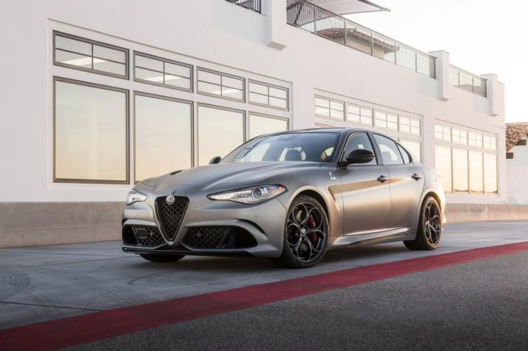 alfa romeo stelvio 2020 bmw x3.jpg
