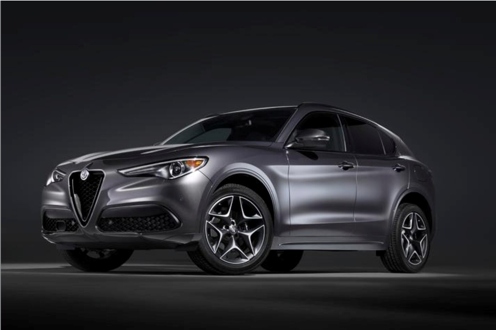 alfa romeo stelvio 2020 bmw x3.jpg