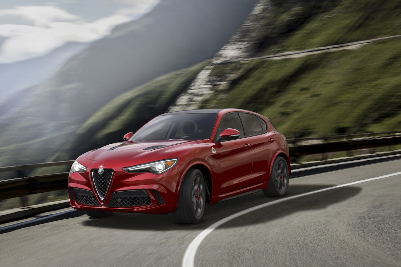 alfa-romeo-stelvio-2017-quadrifoglio.jpg