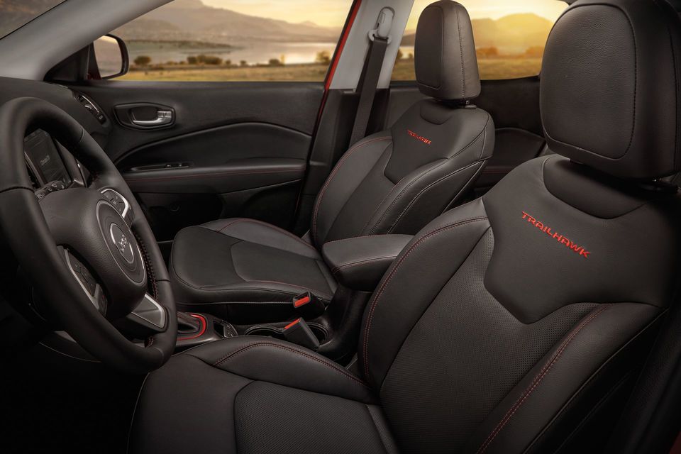 jeep-compass-2018-int.jpg