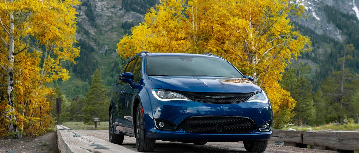 2020 Chrysler Pacifica In Autumn - London City Chrysler Dodge Jeep Ram 2020 Chrysler Pacifica In Autumn - London City Chrysler Dodge Jeep Ram