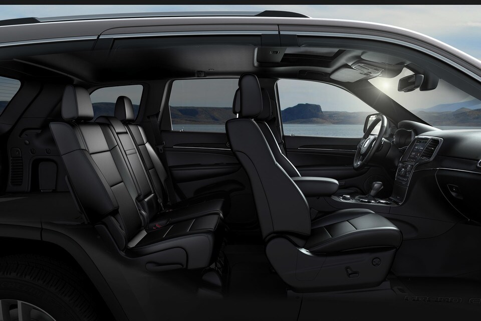 grand_cherokee_2020_8.jpg