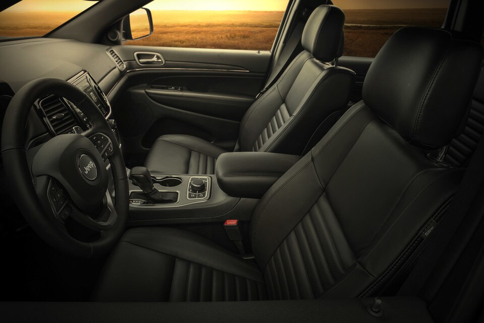 grand_cherokee_2020_11.jpg