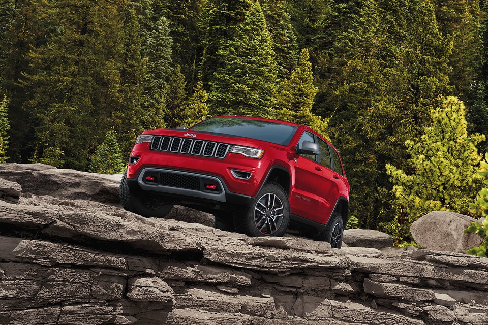grand_cherokee_2020_3.jpg