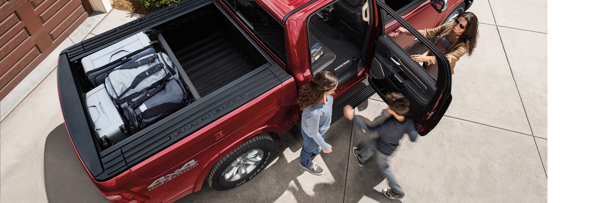 RAM 1500 Exterior Cargo Storage Options RAM 1500 Exterior Cargo Storage Options