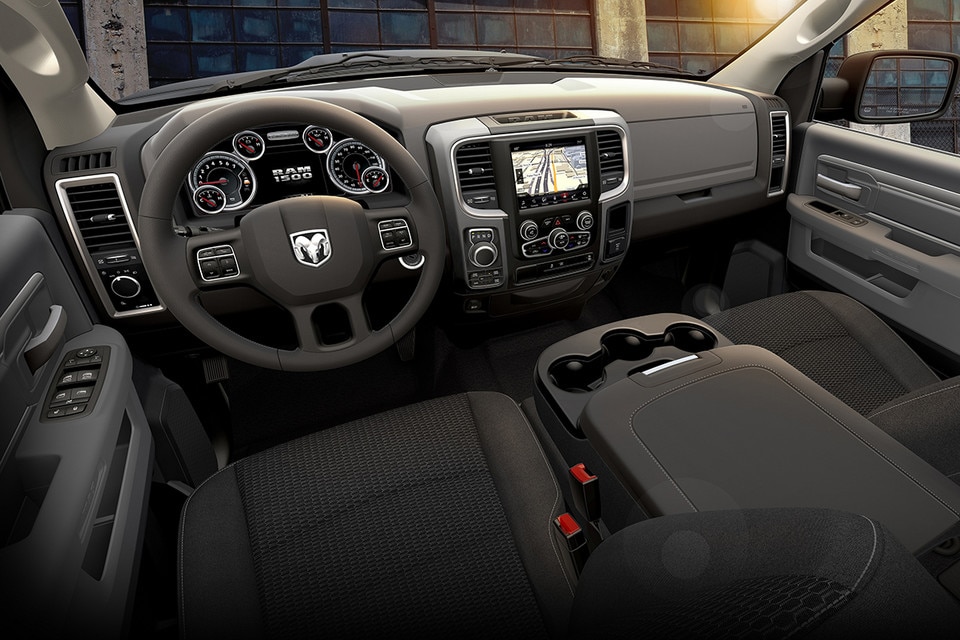 2022-ram-1500-classic-feature-exceptional-amenities_a236ea8c9587c19a91e67669df88a944-960x640.jpg