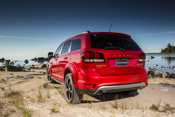 2017 Dodge Journey Crossroad Plus, rear view