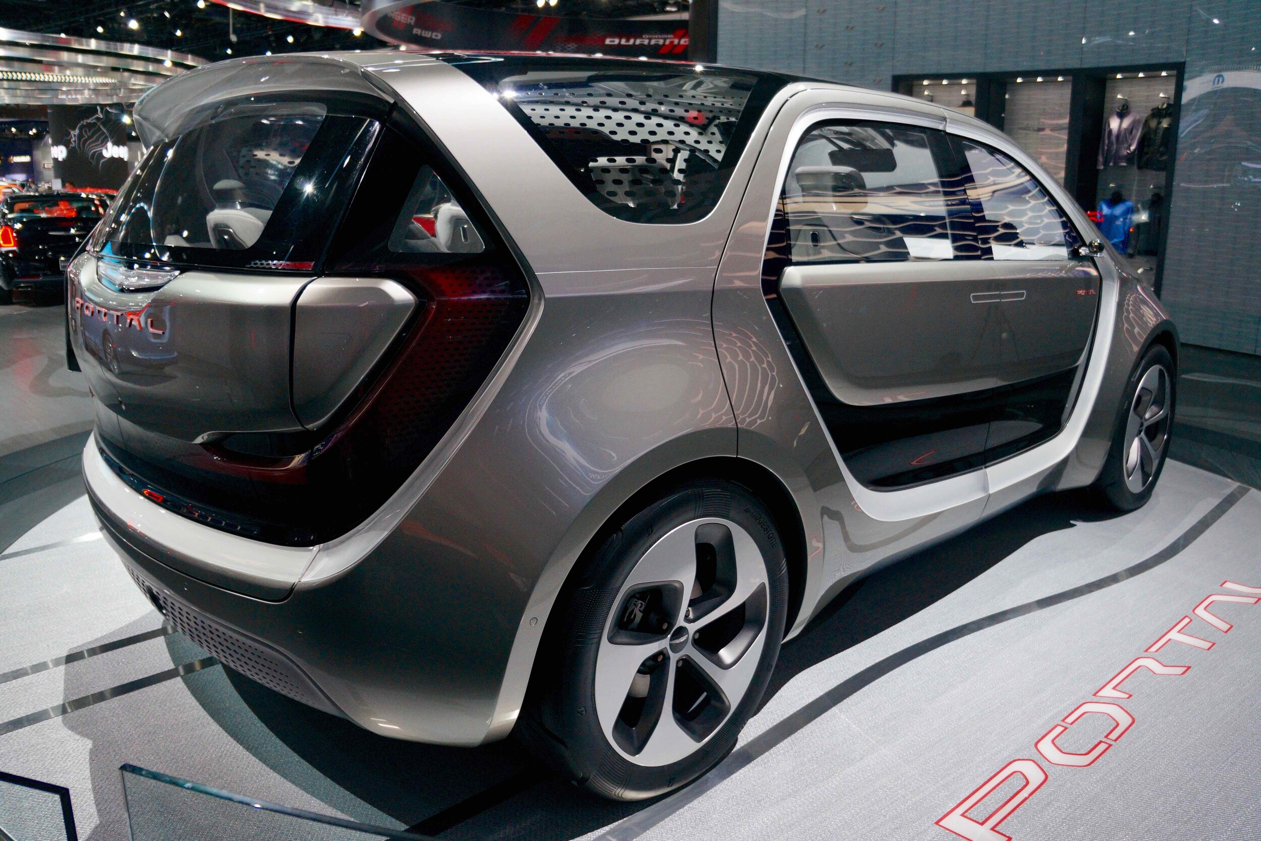 Chrysler Portal Concept.jpg