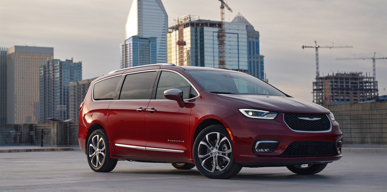 2022-chrysler-pacifica-overviewhero-desktop-the-most-innovative-minivan-in-its-class_76c9acb8f71f01c619a1cd898679b01-1248x624.jpg