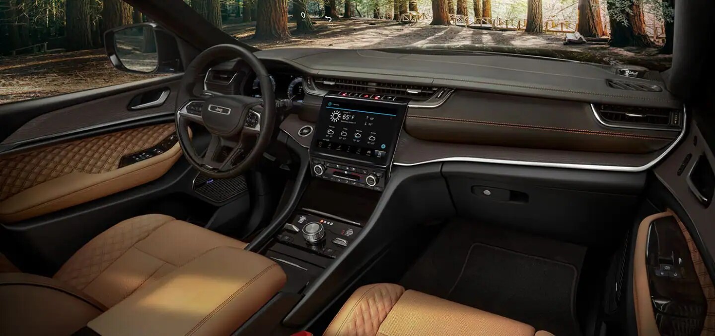 Interior of the Jeep Grand Cherokee