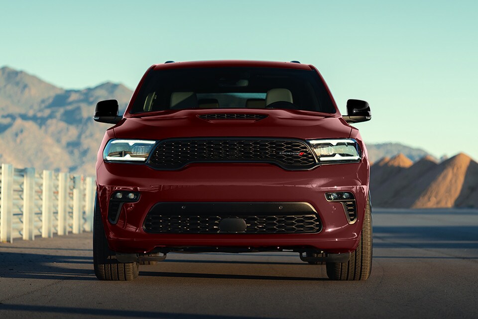 2023-dodge-durango-exterior-gallery-06-the-dodge-dna-shines-through-3_c3a4945580b1a3741ab5e493d333d580-960x640.jpg