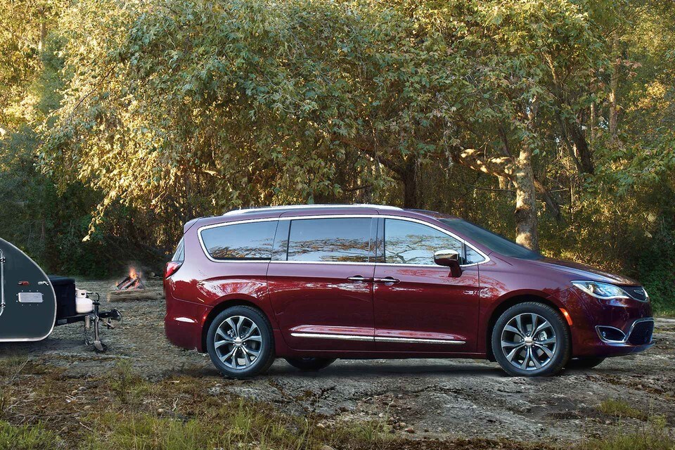 rive-sud-chrysler-pacifica-2019-vs-dodge-grand-caravan-2019-0-brossard.jpg