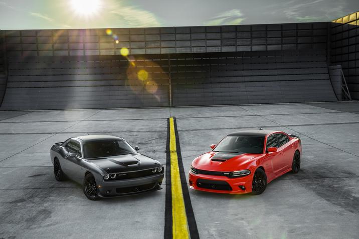 rive-sud-chrysler-dodge-charger-vs-dodge-challenger-brossard.jpg