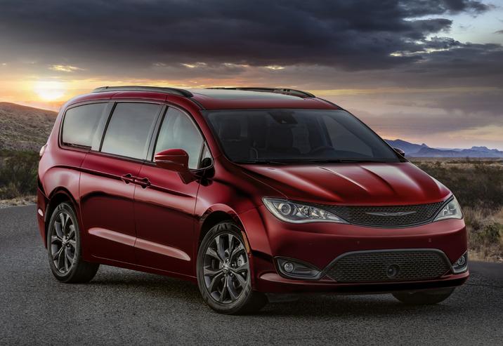 rive-sud-chrysler-pacifica-2020.jpg Chrysler Pacifica 2020