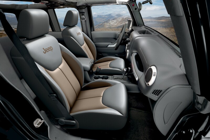 2022 Jeep Compass Interior in Toronto, ON 2022 Jeep Compass Interior in Toronto, ON