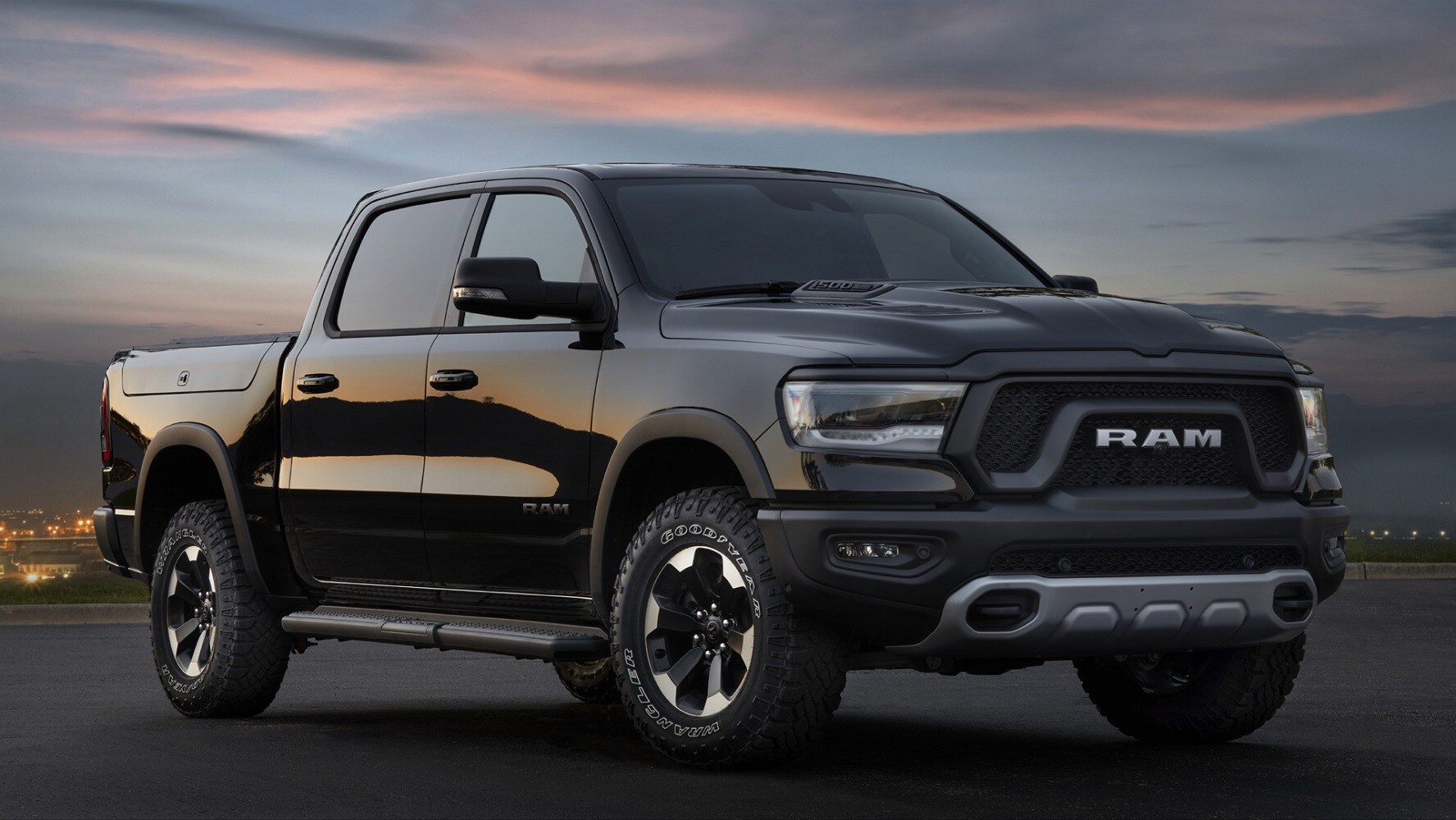 2022 ram 1500.jpg