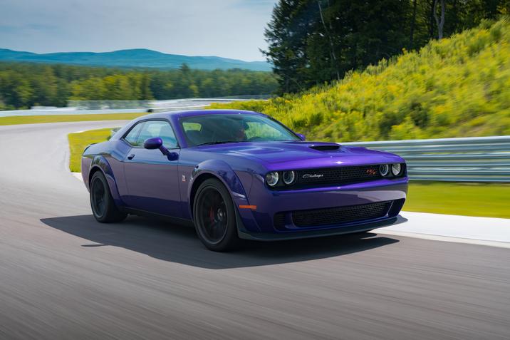 2019-Dodge-Challenger-South-Oakville-Chrysler-1-Mississauga.jpg