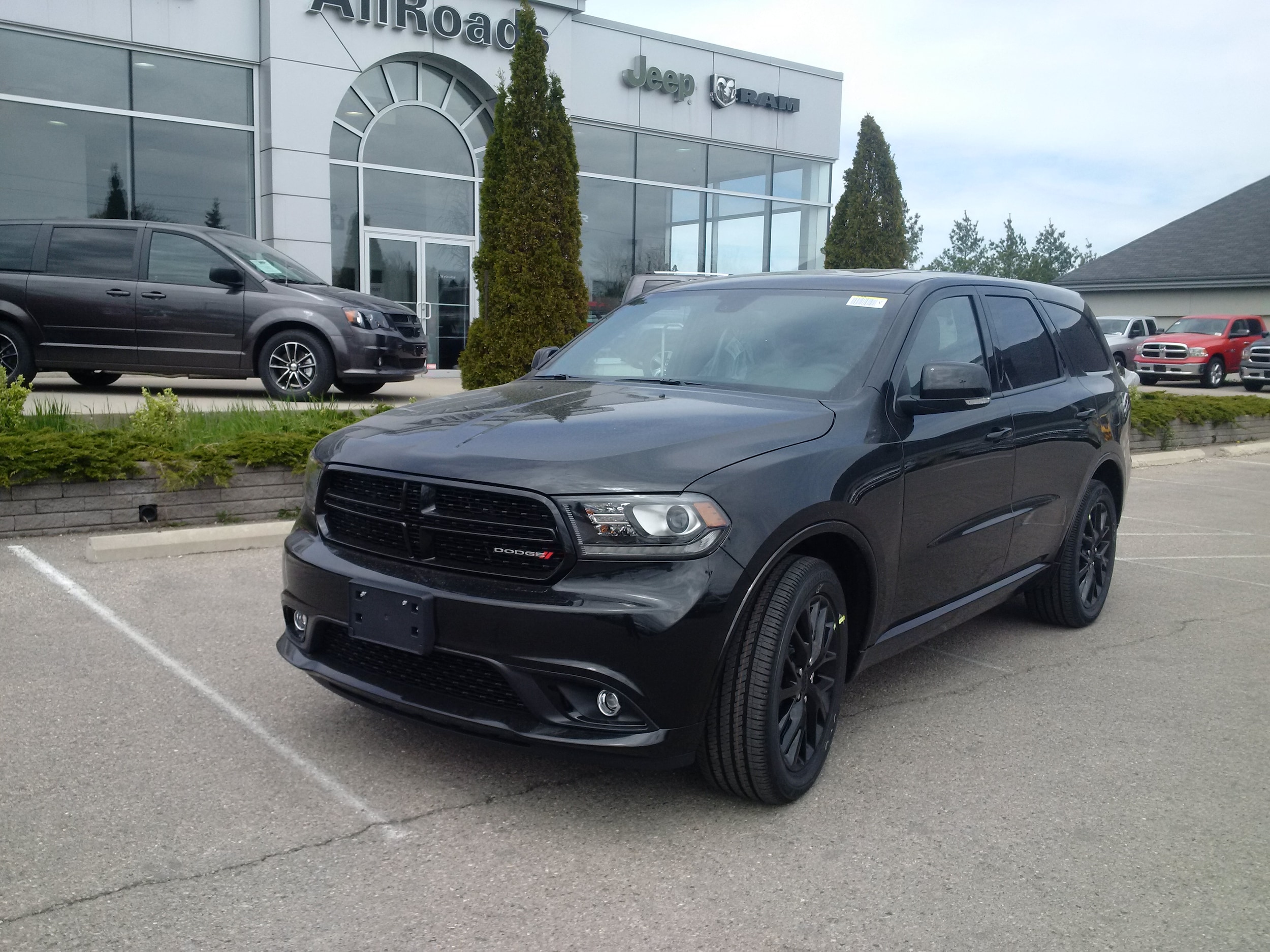 34622016dodgedurangortblackblacktopeditionrt03.jpg