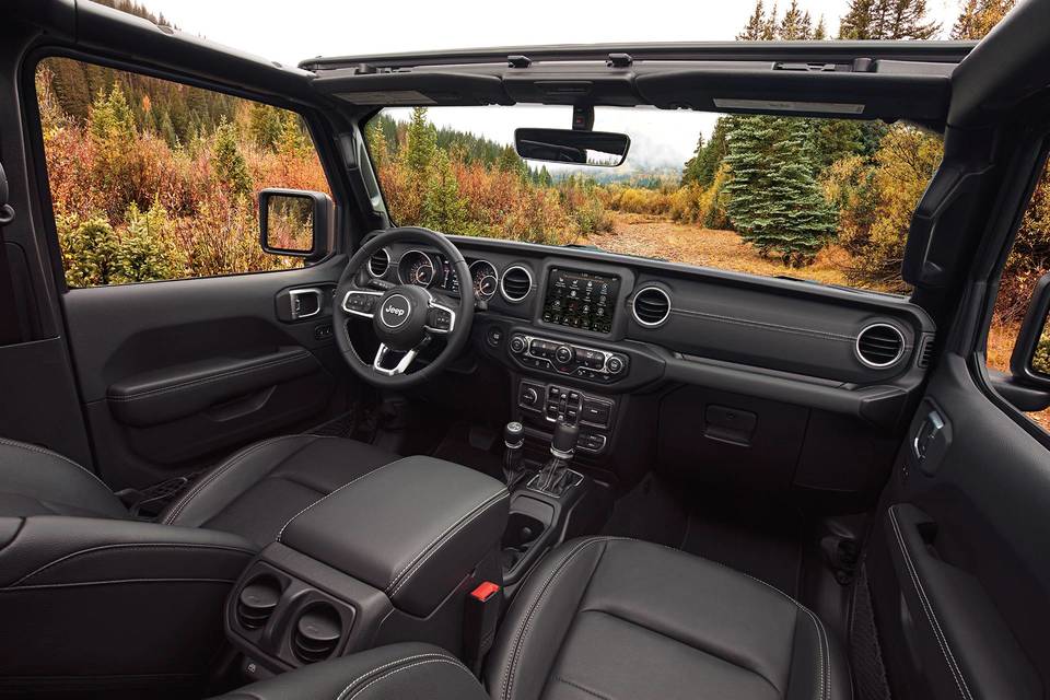 2018-jeep-wrangler-jl-gallery-interior-JJL18US4_027_7de4bb80c484ca7abbfa46bd6b7991b-desktop.jpg