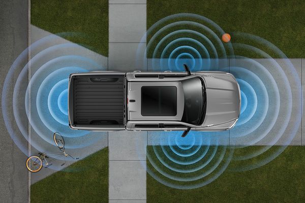 2019-ram-1500-safety-surround-view-camera_4c41a2767049dad0e26920ea9504baf8-desktop.jpg