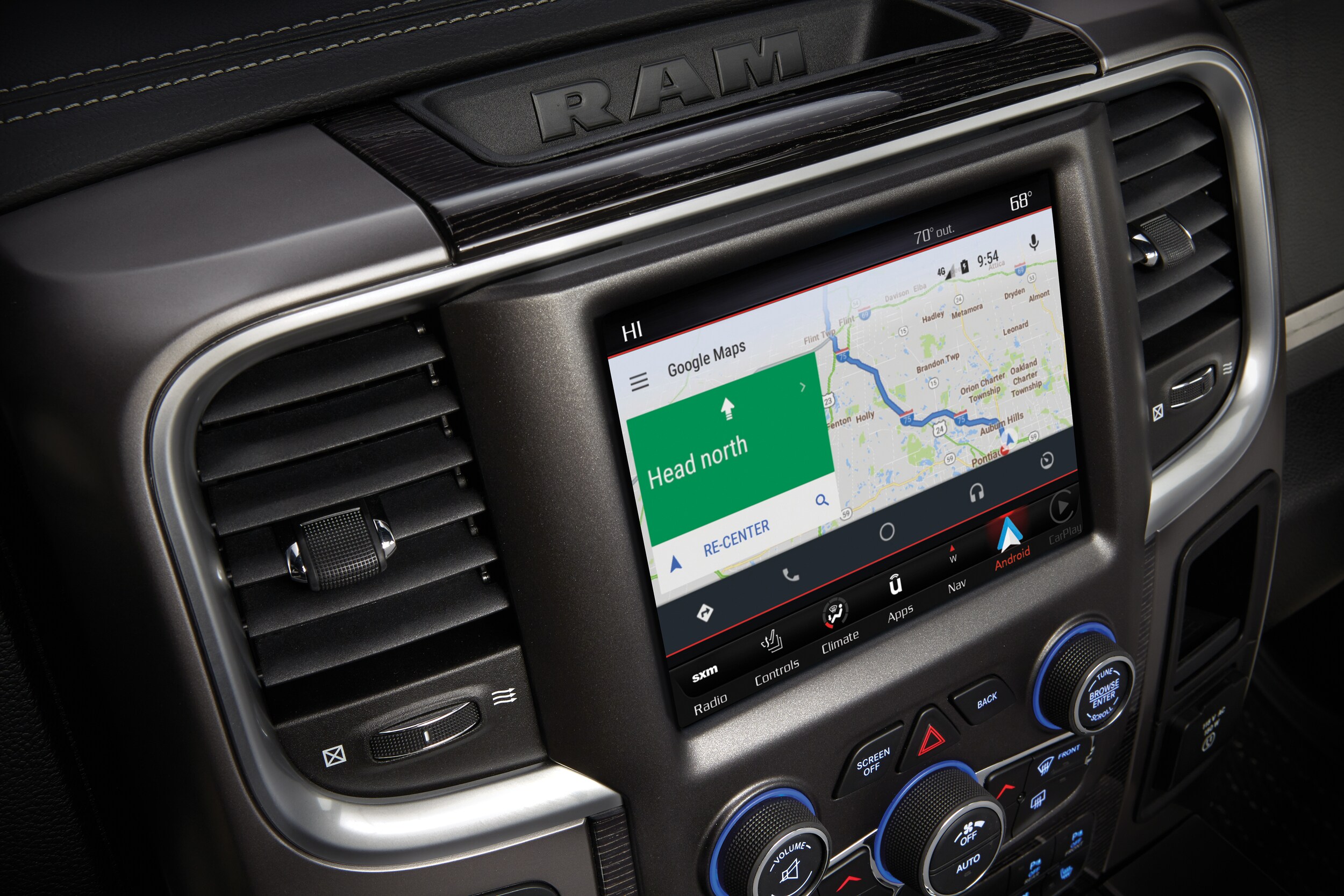 2018-1500-2500-3500-Interior.jpg