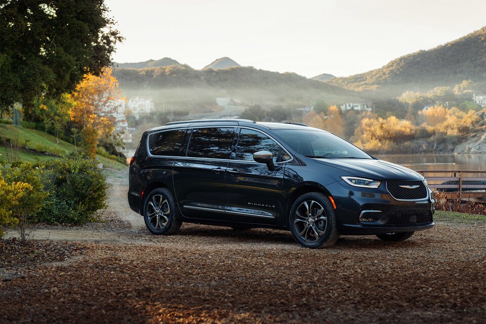 2021 Chrysler Pacifica Side View 2021 Chrysler Pacifica Side View