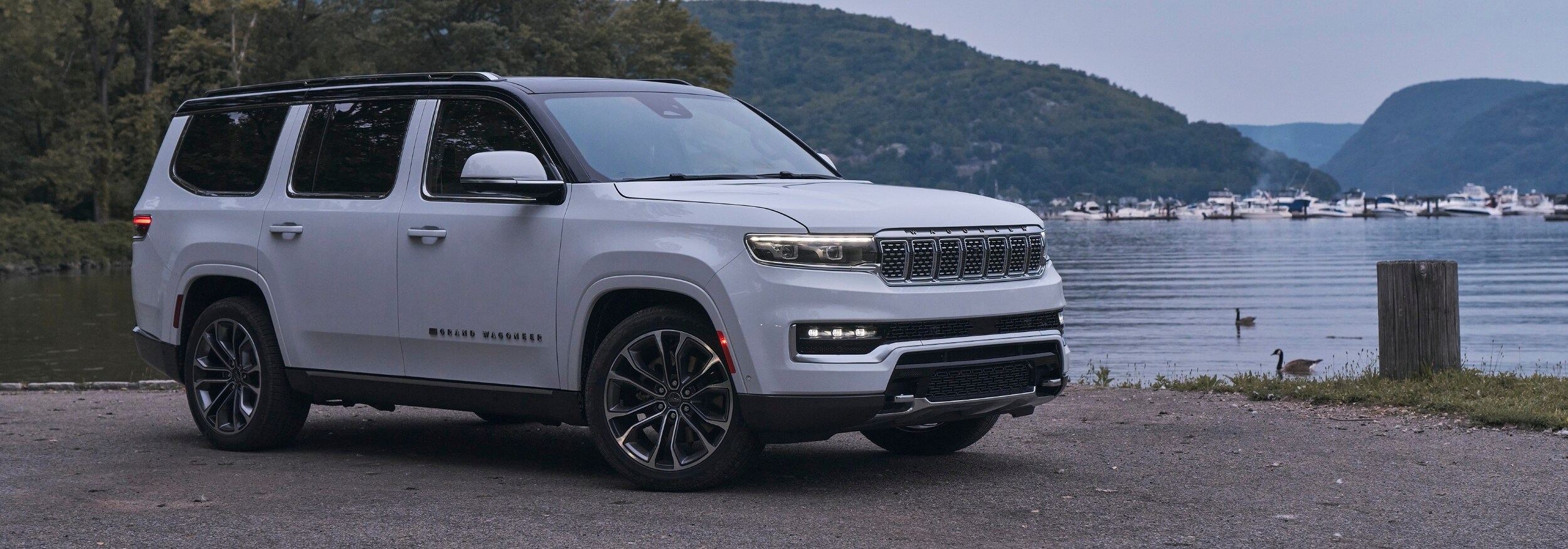 2022 Grand Wagoneer for Sale in Ajax, ON 2022 Grand Wagoneer for Sale in Ajax, ON