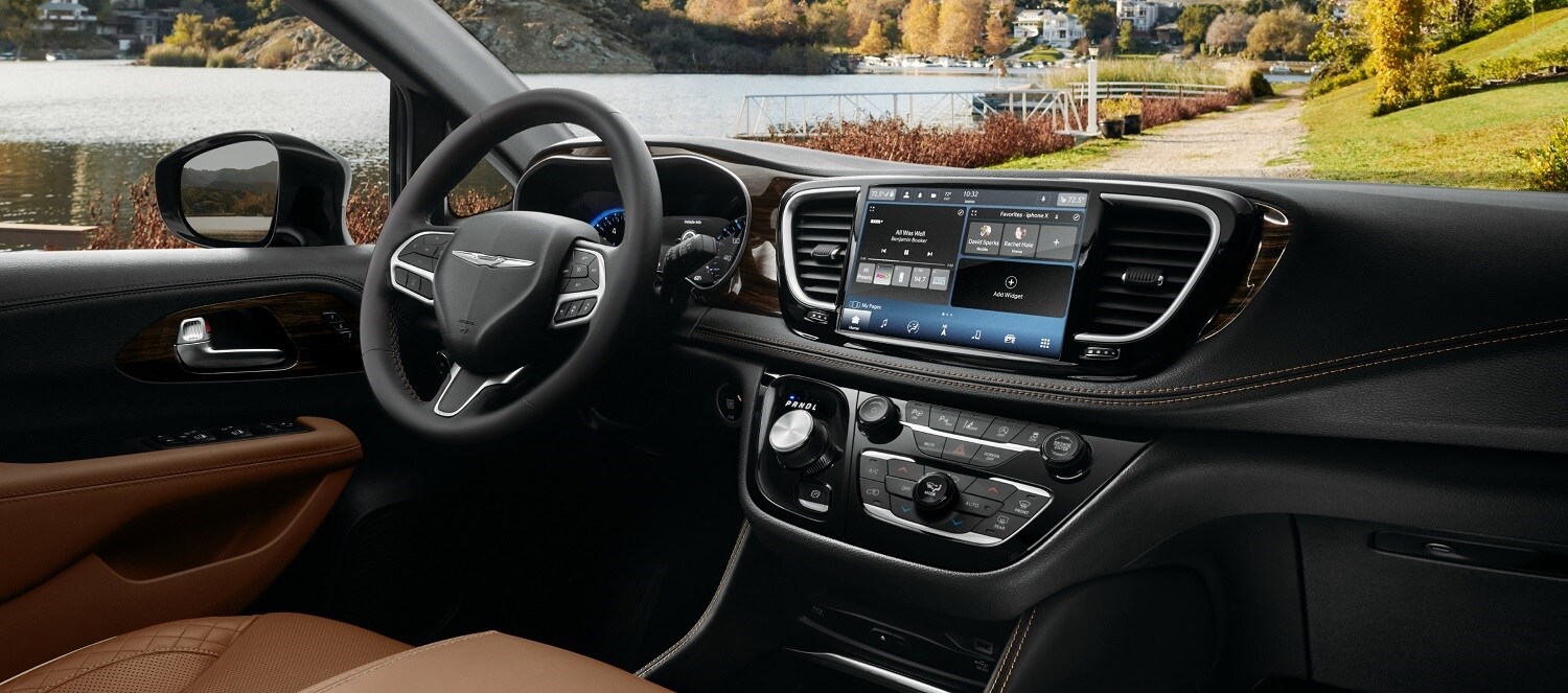 2023 Chrysler Pacifica Interior