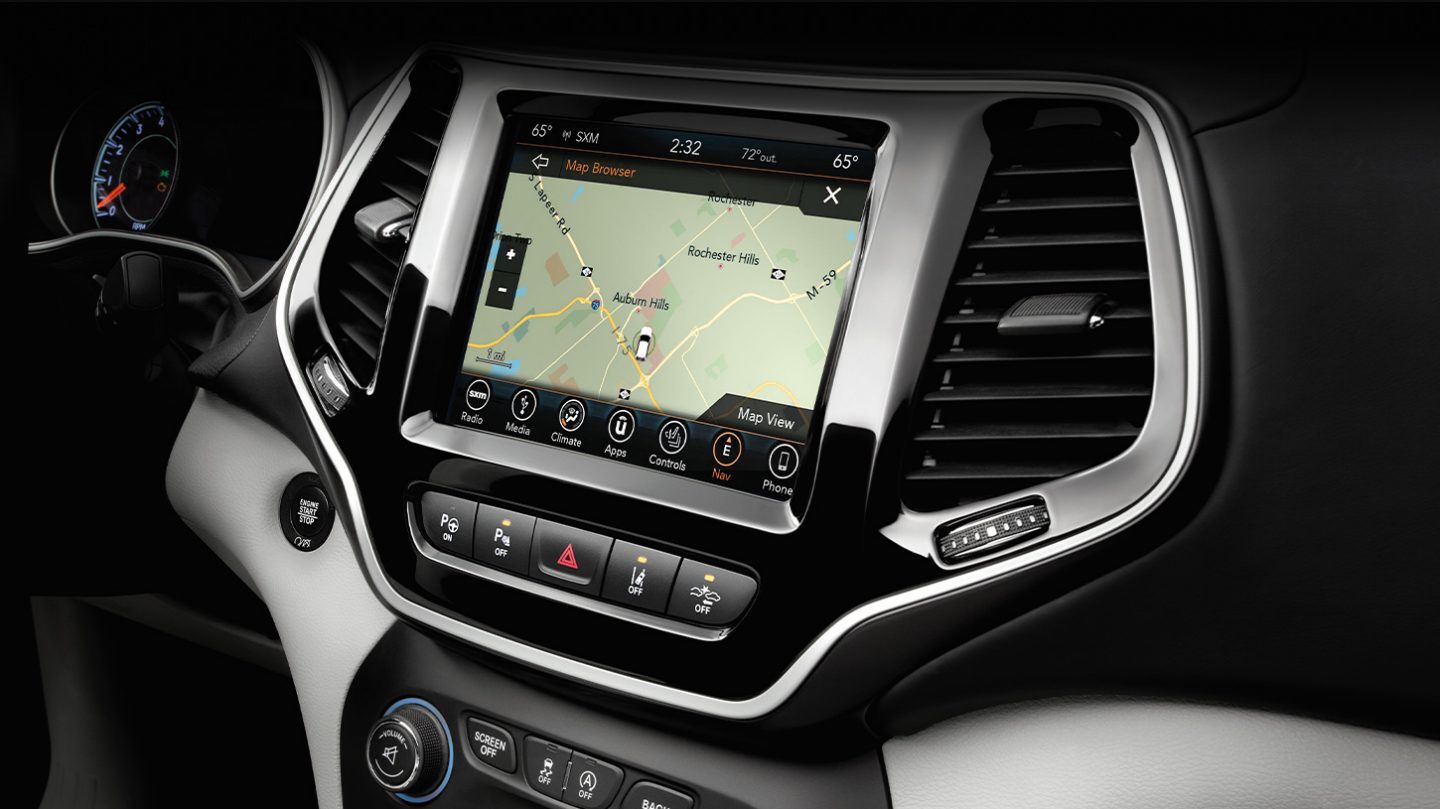 Infotainment Center of the 2021 Jeep Cherokee