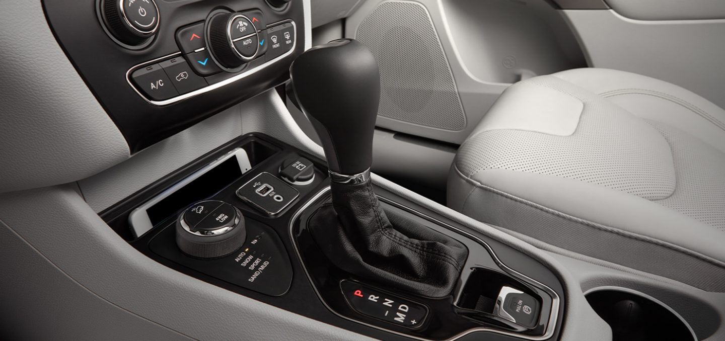 2021 Jeep Cherokee Gear Shift Knob