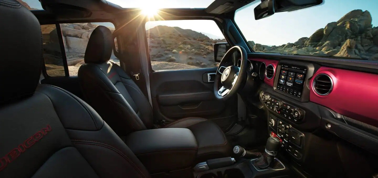 2022 Jeep Gladiator Cockpit