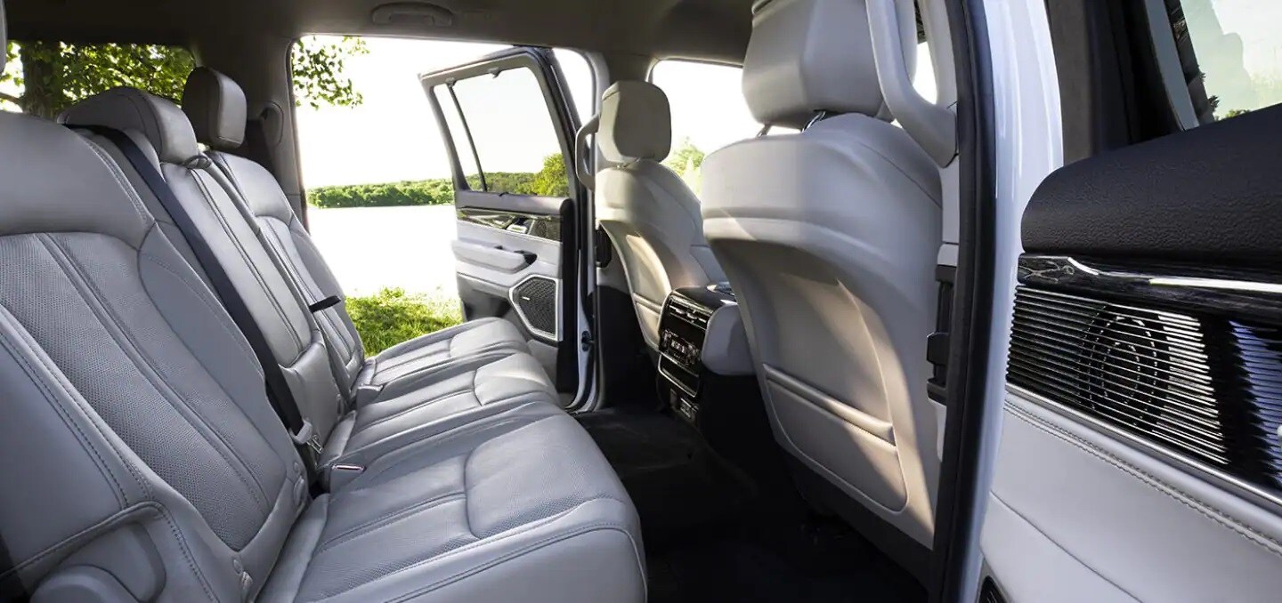 2022 Wagoneer Seating