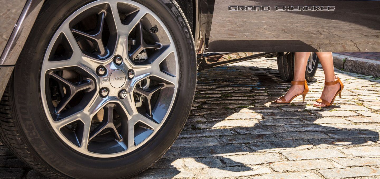 2021 Jeep Grand Cherokee Exterior Detailing