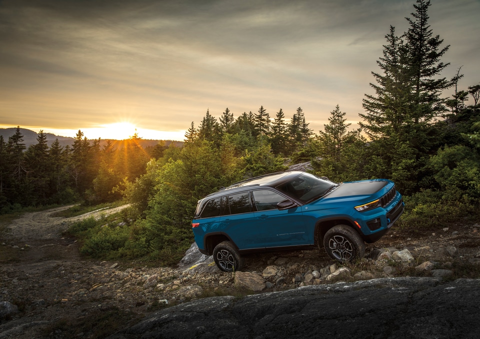 Jeep Grand Cherokee off-roading