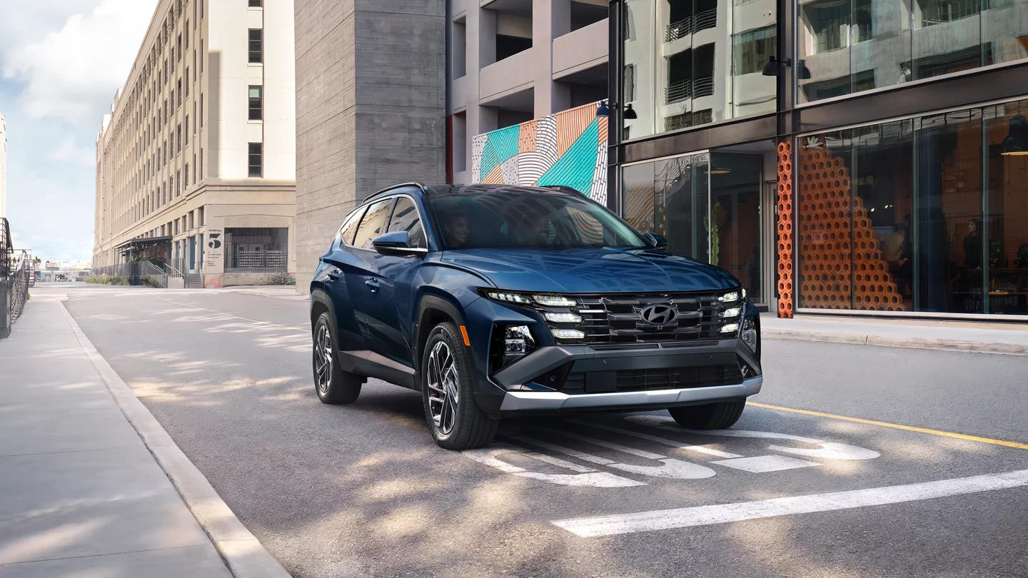 2025 Hyundai Tucson Parked at an intersection