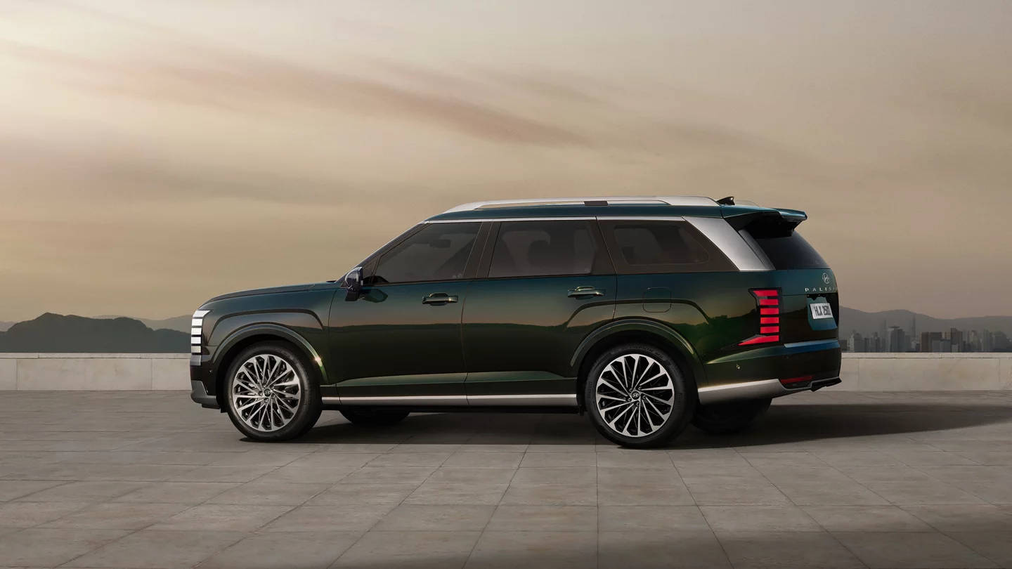 2026 Hyundai Palisade parked side view