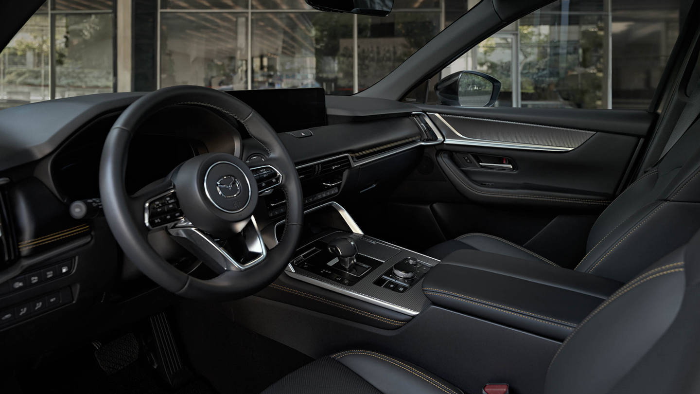 2025 Mazda CX-70 PHEV Premium Plus interior