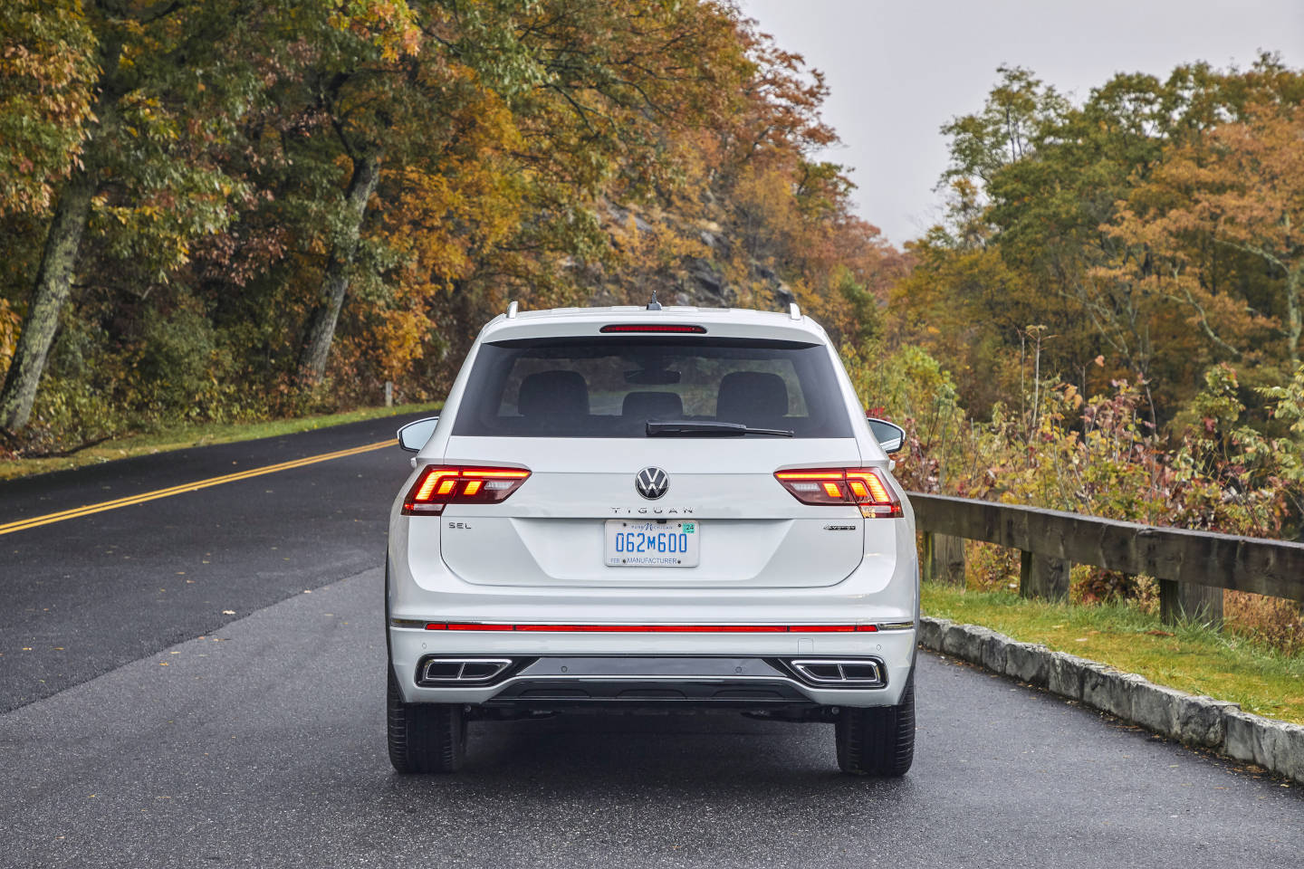 2023 Volkswagen Tiguan rear view
